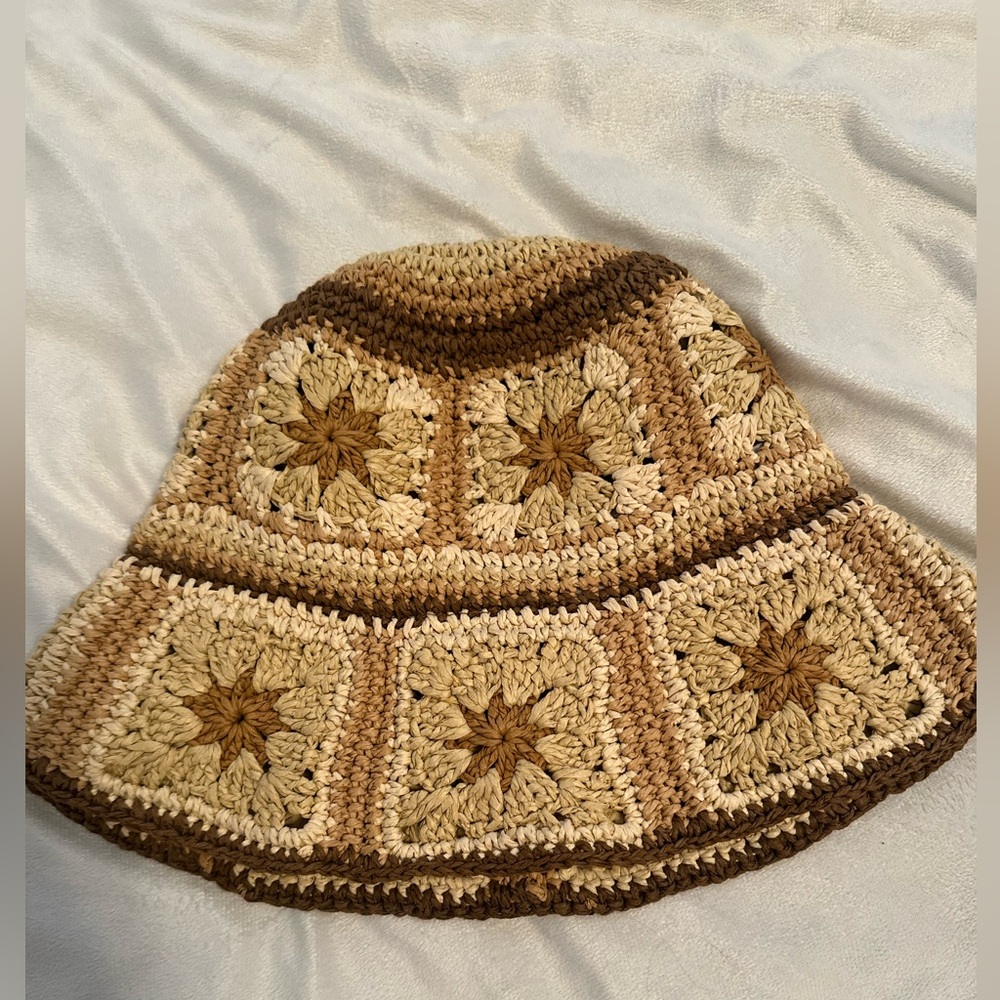 Pura Vida X Peter Grimm Crochet bucket hat